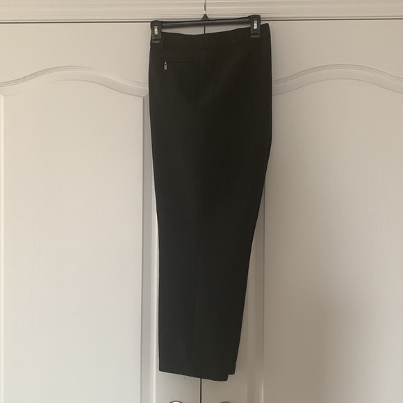 Charcoal gray Gerry Webber simple pant. Size 18 - Picture 5 of 7